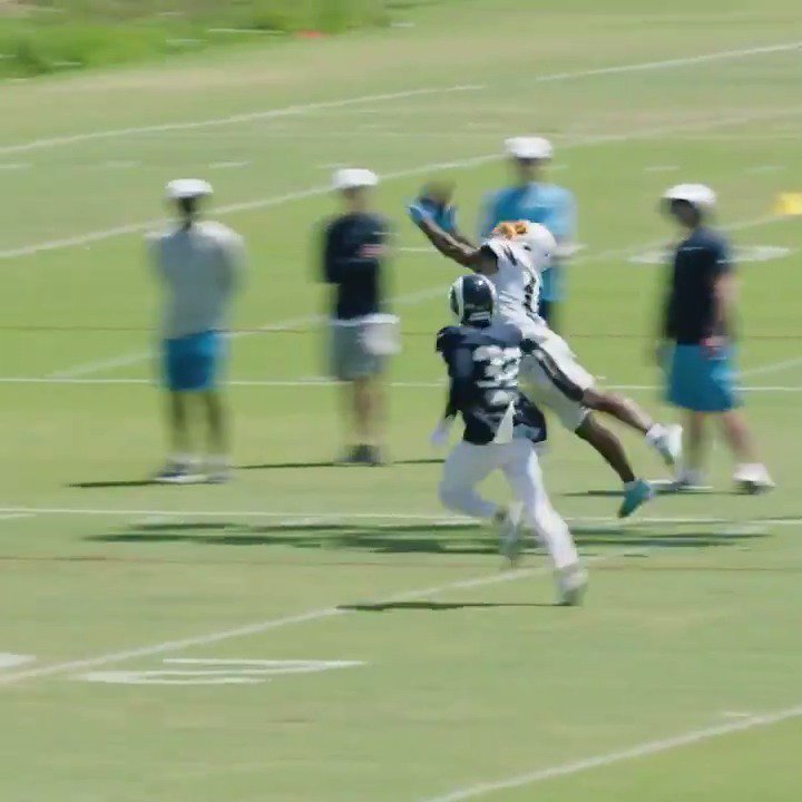 Happy Birthday to Keenan Allen. A stud with ABSURD route-running ability.

