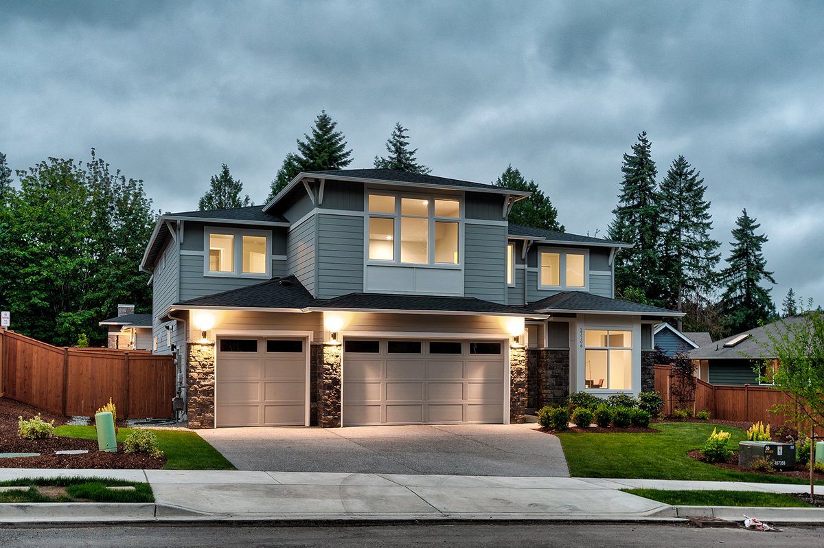CenturyCommWA's tweet photo. Looking for a home in Bothell or Shoreline? Take advantage of the Summer Special and Builder Savings* at Avanlea Ridge and Westerford. Find the home and customize it with upgrades with Century Communities. *Terms and conditions apply.  #CenturyCommunitiesWA #ahomeforeverydream https://t.co/SgJ74qL6YX