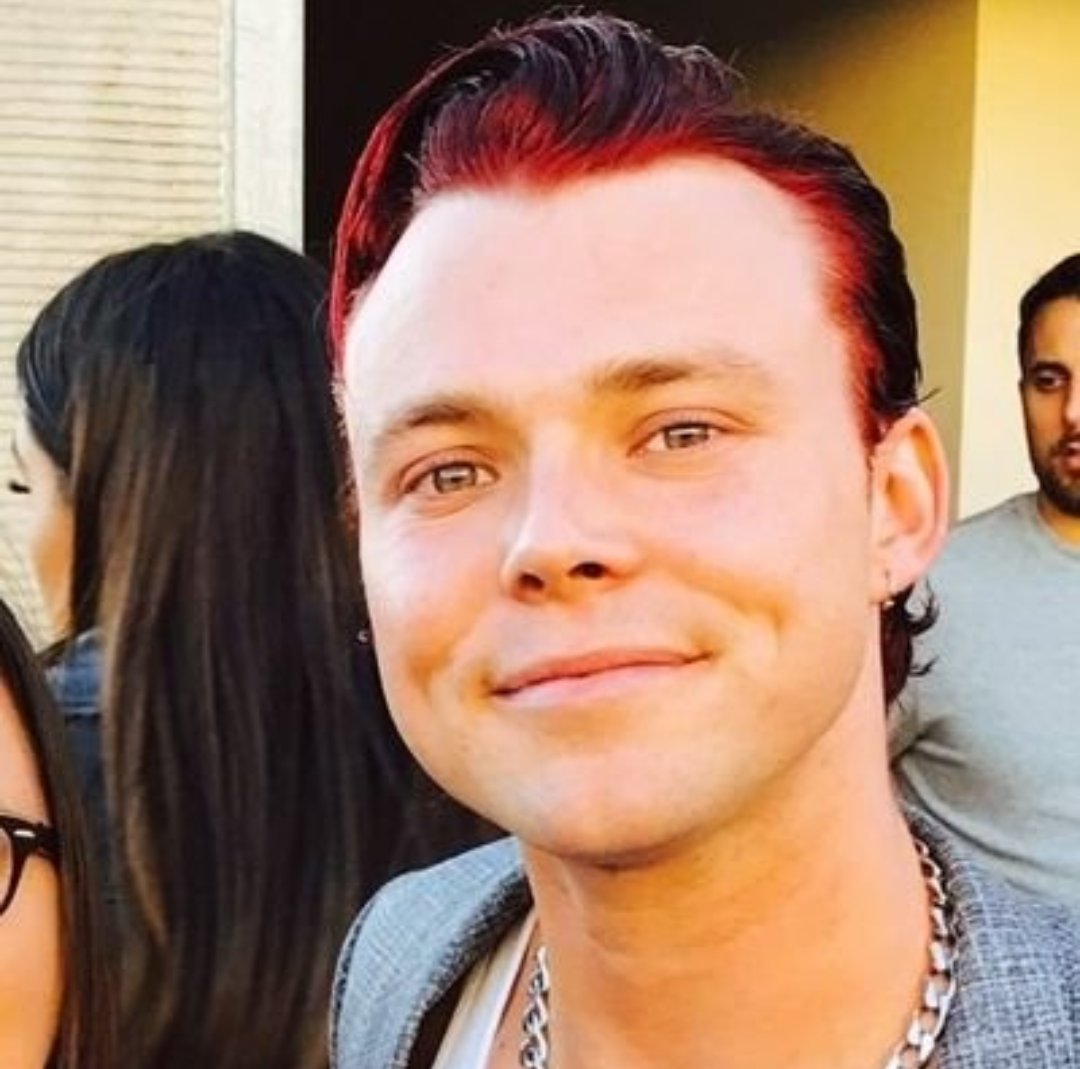 perfect5sospack's tweet photo. Ashton Pack
Please like for saving
(and pls answer with vote tag)

#MTVHottest 5SOS https://t.co/Bx4Qg1roS1
