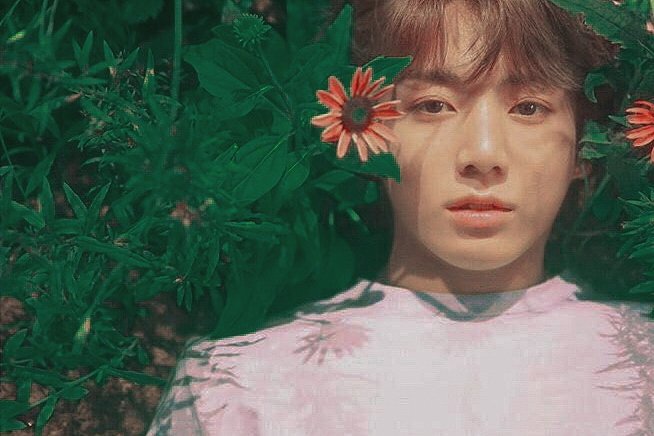 sprinqqday's tweet image. ❝𝑖𝑛 𝑗𝑜𝑦 𝑜𝑟 𝑠𝑎𝑑𝑛𝑒𝑠𝑠, 𝑓𝑙𝑜𝑤𝑒𝑟𝑠 𝑎𝑟𝑒 𝑜𝑢𝑟 𝑐𝑜𝑛𝑠𝑡𝑎𝑛𝑡 𝑓𝑟𝑖𝑒𝑛𝑑𝑠❞

【 #ARMYSelcaDay #TeamARSDAugust 】