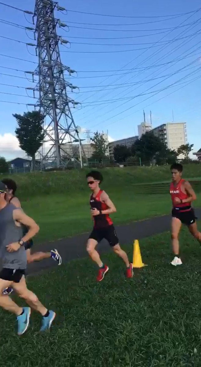 M高史 M Takashi Run サンベルクス陸上部 ｍ高史の実業団訪問 ペース走は途中までご一緒させていただき 後半は給水のお手伝い プラスの1000mに挑戦しますが 最後ついていけず T Co Q4buobnlga Twitter