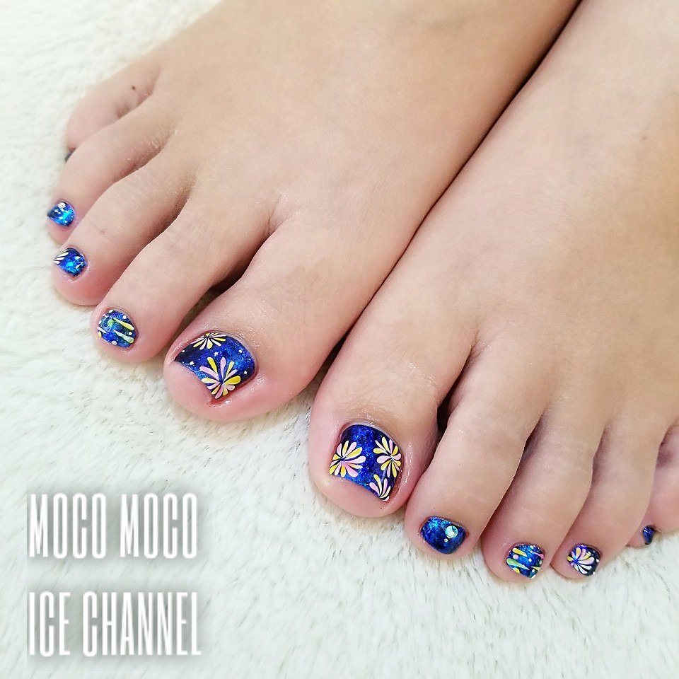 تويتر Ice Nailist あいすちゃん على تويتر 夏らしいフット T Co Ih7f9umrzn ネイル Nail フットネイル Footnail 夏ネイル サマーネイル 夏フットネイル 青ネイル 青フットネイル ブルーネイル ブルーフットネイル Iceネイル T