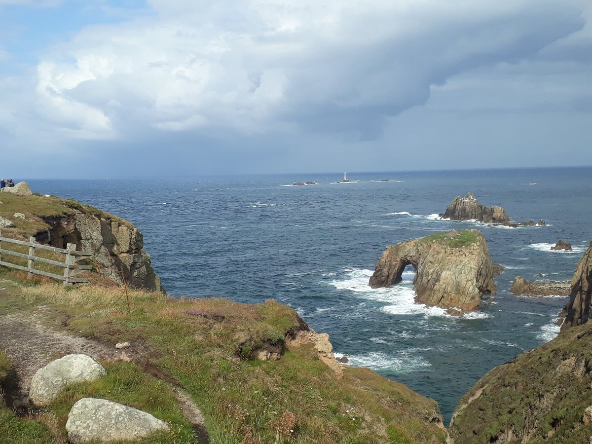 BevHunt72's tweet photo. So #Walk32 of 50 for #OneMedicine @HumanimalTrust is going well..over half way between #LandsEnd and #Porthcurno..sheer cliffs and amazing views..
https://t.co/dxBulGmP08 https://t.co/2GZ1UNUyqu