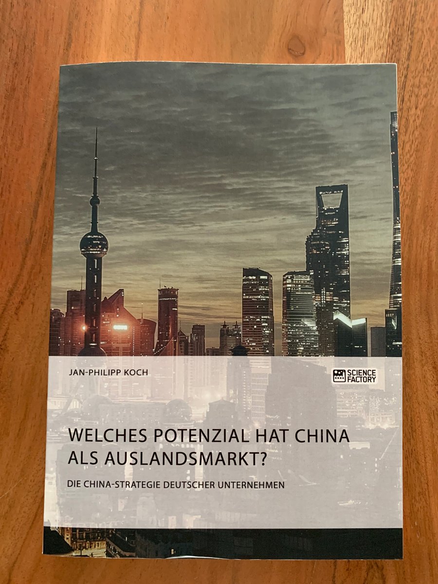 koch_jp's tweet photo. Endlich auch als Taschenbuch erhältlich. Darin beschäftige ich mich mit den Fehleinschätzungen, Motivationen und Erfahrungen deutscher Unternehmen in China. Was hat sich in den letzten 15 Jahren zu heute verändert? #China2025 #BeltandRoad #silkroad #marketentrystrategy #tradewar https://t.co/sjMkYMchr1