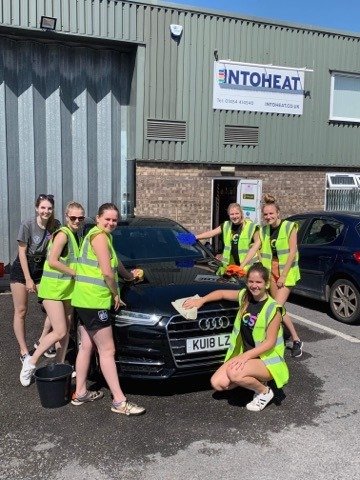 Young_Bristol's tweet photo. Congratulations to Wave 2 for completing our @NCS Programme 👏

In their third week the groups supported @CHSW, @aboveandbeyond1, @PennyBrohnUK, @otrbristol, @thegrandappeal and @stpetershospice, raising over £800! A HUGE well done!

See you at Graduation!! 🎓🎉 https://t.co/2MaF96lSOE
