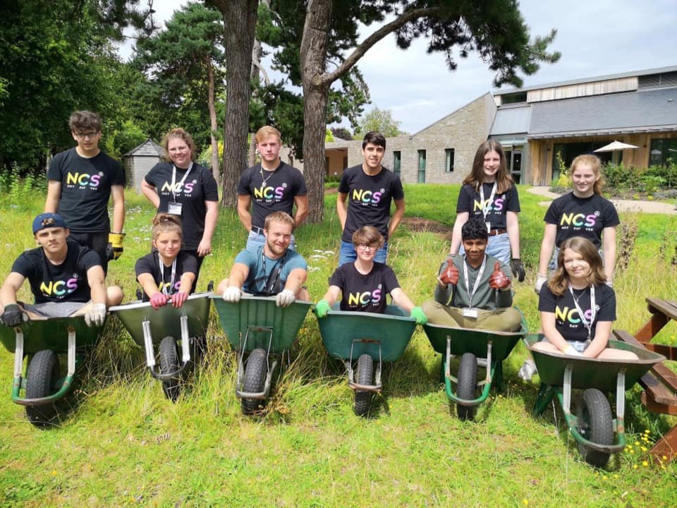 Young_Bristol's tweet photo. Congratulations to Wave 2 for completing our @NCS Programme 👏

In their third week the groups supported @CHSW, @aboveandbeyond1, @PennyBrohnUK, @otrbristol, @thegrandappeal and @stpetershospice, raising over £800! A HUGE well done!

See you at Graduation!! 🎓🎉 https://t.co/2MaF96lSOE