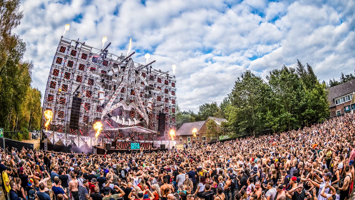 Strong forces with unique energy: you showed you were Destined to Diverge. This was AIRFORCE Festival 2019, look back to last Saturday with the photos: facebook.com/pg/airforcefes…