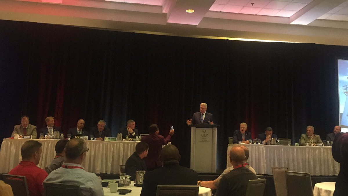 General President Harold Schaitberger addressing #iaffcdnpolicy IAFF board and delegates <a href="/SarniaFirefight/">Sarnia Firefighters</a>