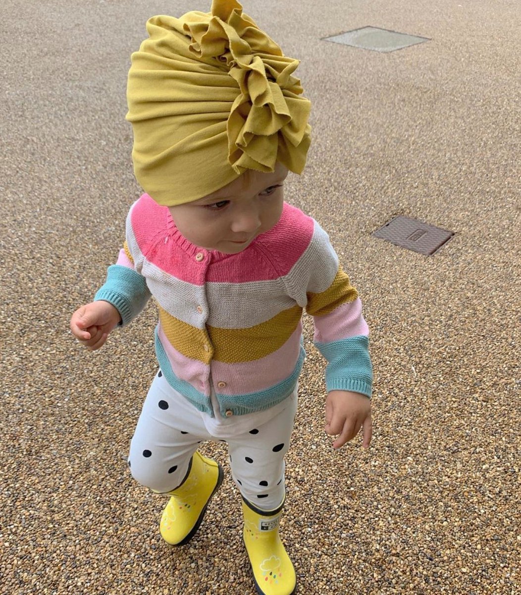 Style tip: Always match your hair turban to your wellies ☀️ #grassandair #kidsfashion