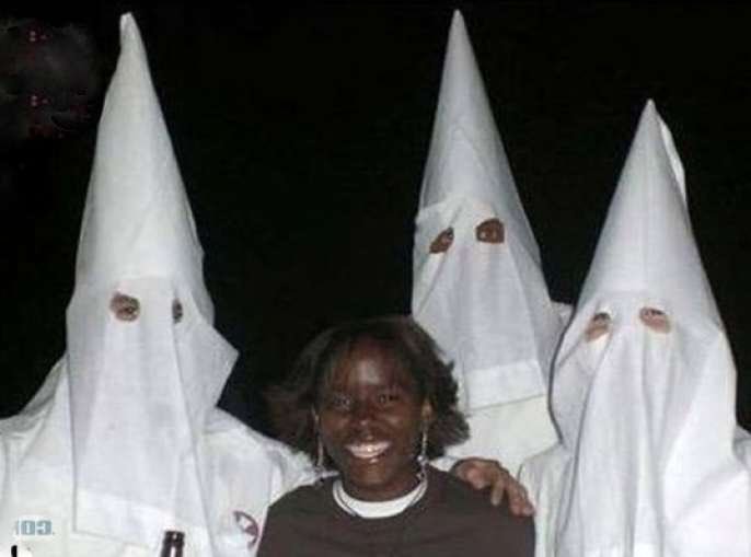 Эксклюзивное фото: Малком с Дзюбой, Луневым и Ракицким в раздевалке после игры с Краснодаром