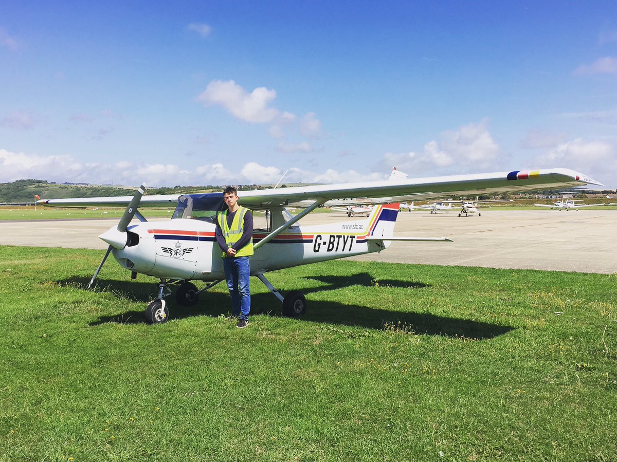 A very big congratulations to Ollie, who has successfully completed his PPL with us today! Well done, and good luck in the future with studying your ATPLs in Spain.