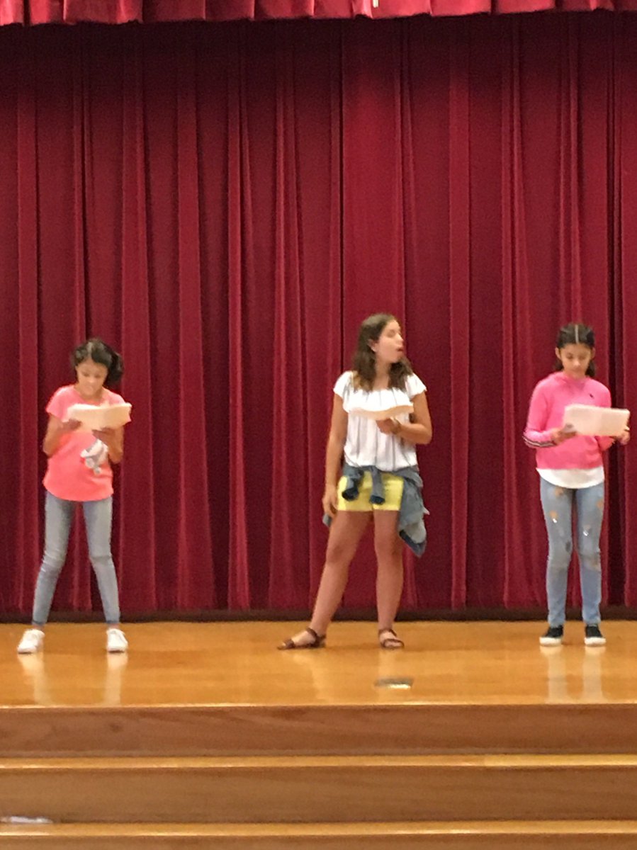 B.L. Gray Jr. High theatre campers participate in team building and concentration activities lead by SHS Thespians.