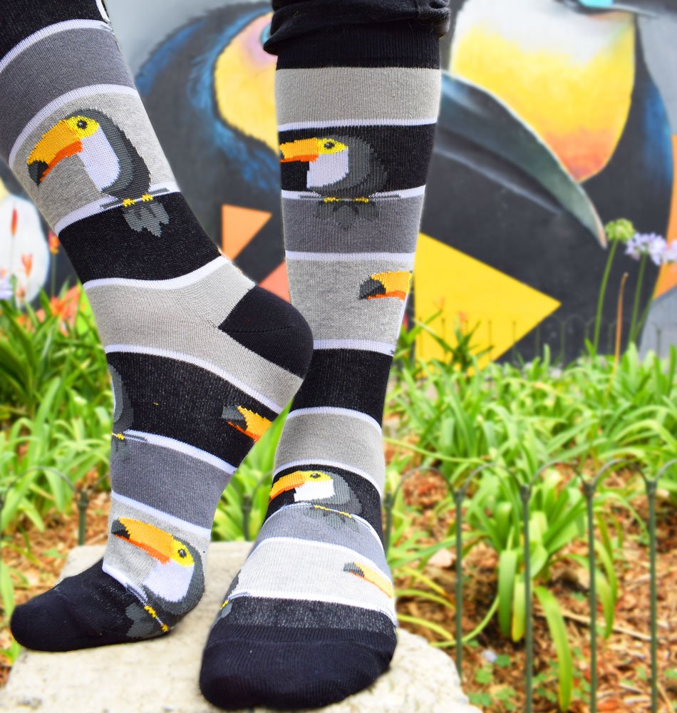 uousocks's tweet image. Vestir adecuadamente no es solo cosa de “ocasiones especiales”, hoy día es preciso lucir bien de la cabeza a los pies. Una buena combinación de calcetines 🧦puede hacerte marcar la diferencia. 

En nuestro blog te los contamos⤵️
 bit.ly/2OS69kL 😀