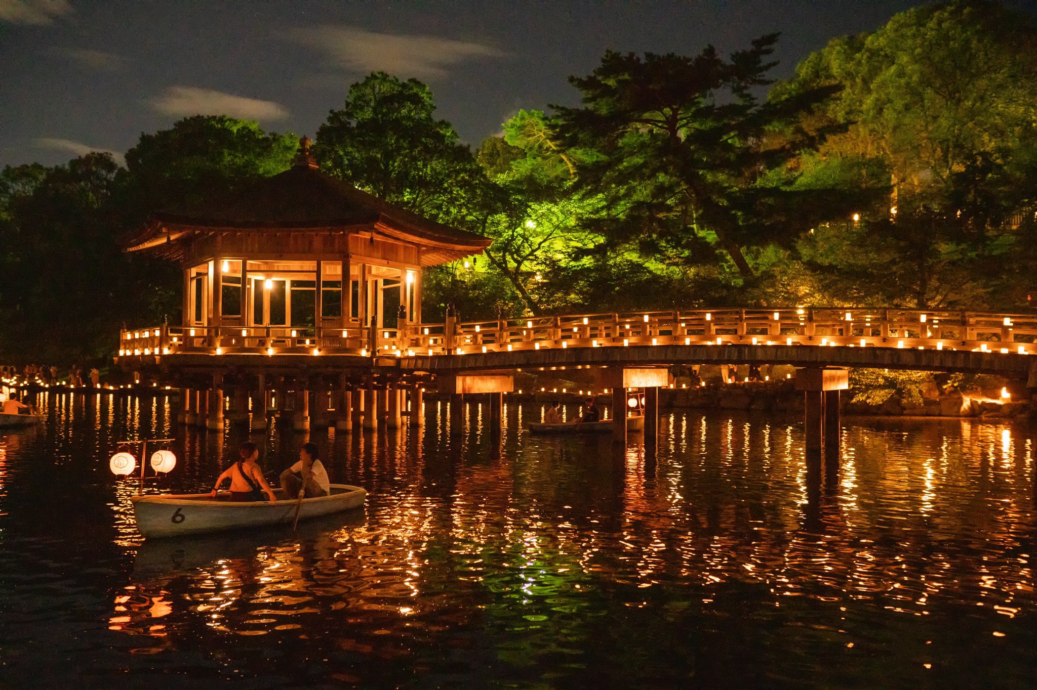 しん 奈良の夏といえばこれだよね 奈良公園が2万本のろうそくの光に包まれる なら燈花会 が始まったので早速行ってきました 10日間やってるのでぜひ幻想的な奈良の夜に来てください 8月5日 14日 T Co B5ni5zauo3 Twitter しん 奈良の夏といえばこれだよね 奈良公園が2万本のろうそくの光に包まれる なら燈花会 が始まったので早速行ってきました 10日間やってるのでぜひ幻想的な奈良の夜に来てください 8月5日 14日 T Co B5ni5zauo3 Twitter