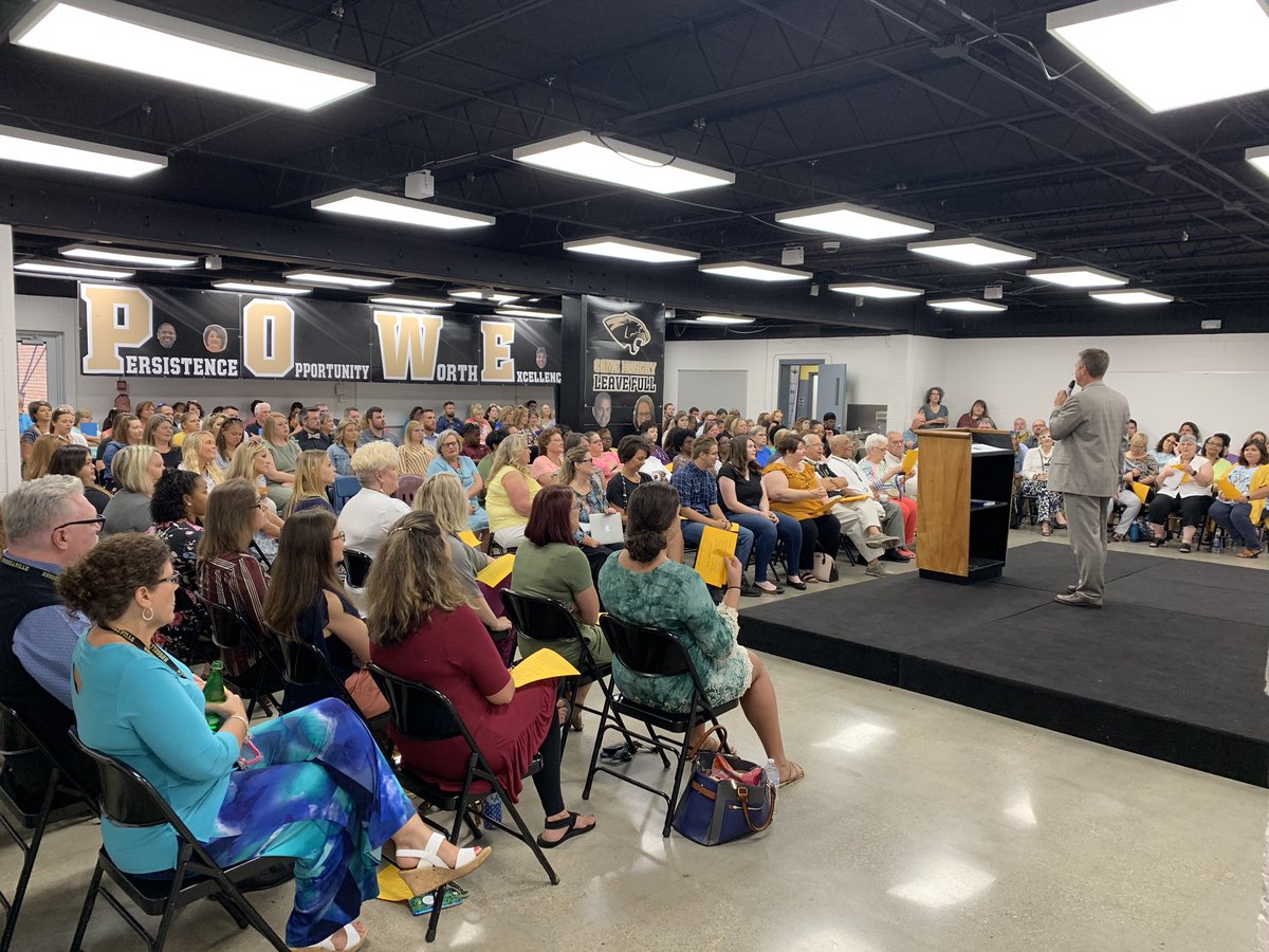 @RVKPanthers @rvkstevenson @rvkmiddle @RVKSuperFlener  It’s opening day for Russellville Independent Schools. It’s going to be a WOW year! #pantherpride #workingonthework