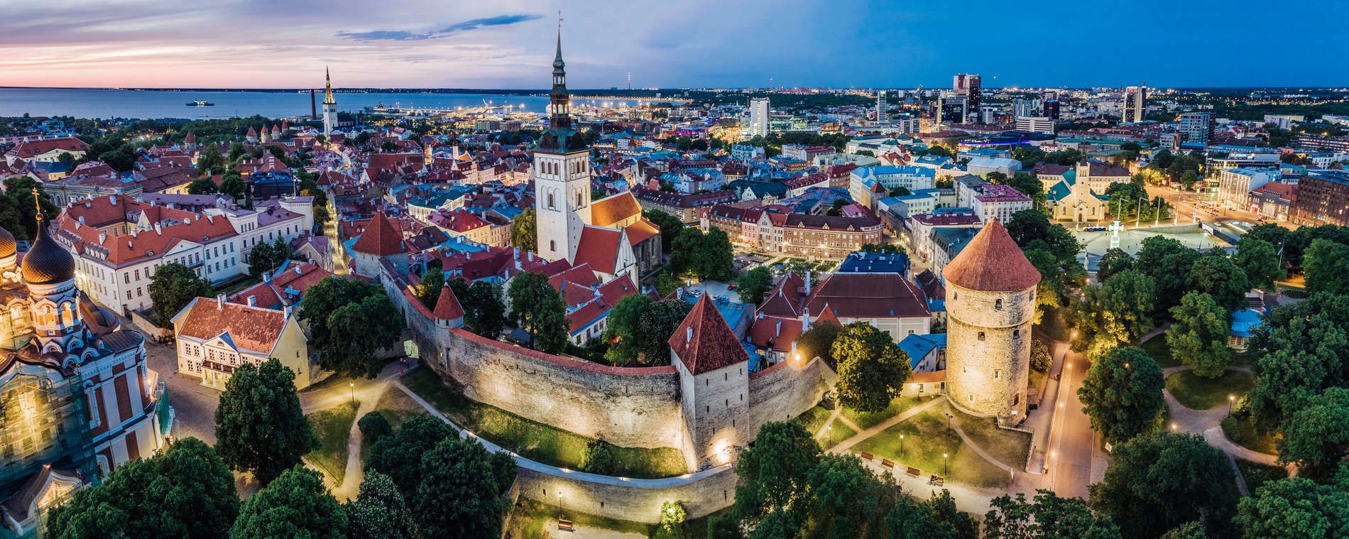 VisitTallinn on Twitter: "Tallinn is a mix of old and new, medieval and modern. This same pattern can be in the architectural landscape of Tallinn: #VisitTallinn #Tallinn #architecture #citylife https://t.co/0SGiJVwNzo" /