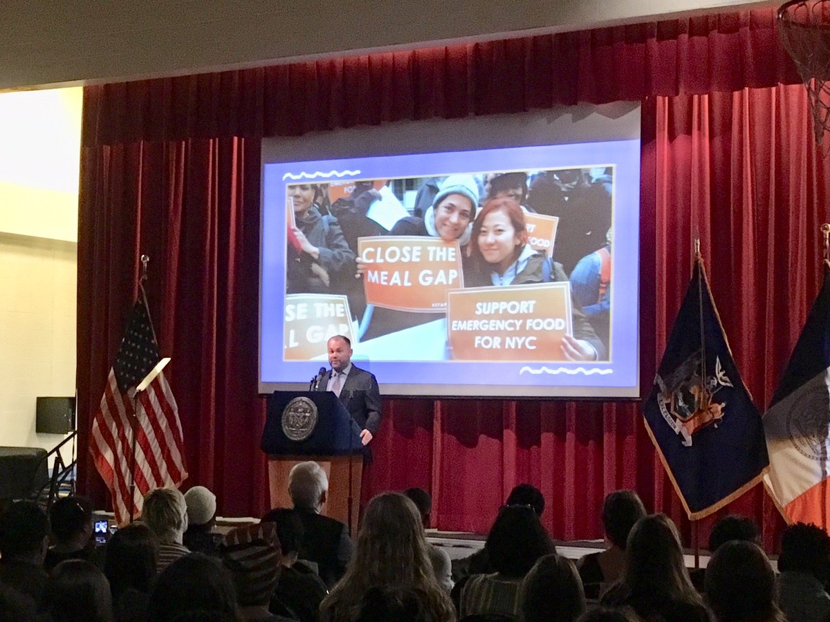 FoodBank4NYC's tweet photo. Thank you @NYCSpeakerCoJo and @NYCCouncil for standing up for Emergency Food and fighting to close the Meal Gap! #EFAPhelps #FoodGoalsNYC https://t.co/MM14bIYGu9