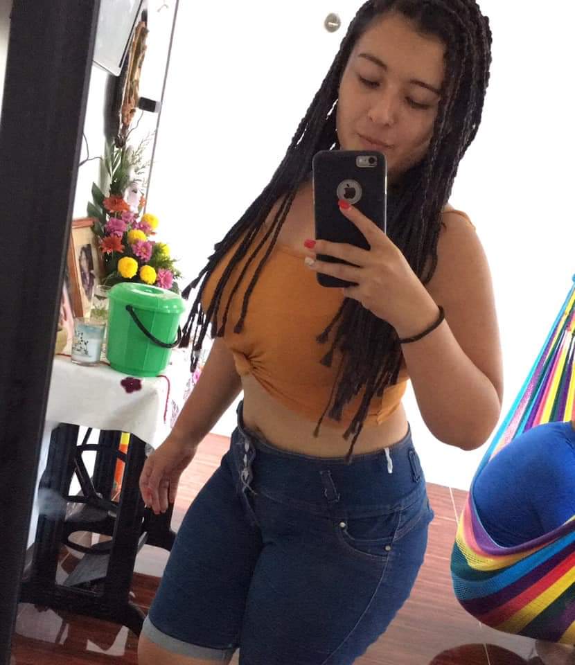 putiyucateca's tweet photo. Quien de mis primas te gusta mas.. 100% yucatecas y sobre todo calientes.. La que mas votos tenga subire su pack completo y video.. Den rt y no olviden seguirme..@putiyucateca https://t.co/QBw30fMtlt