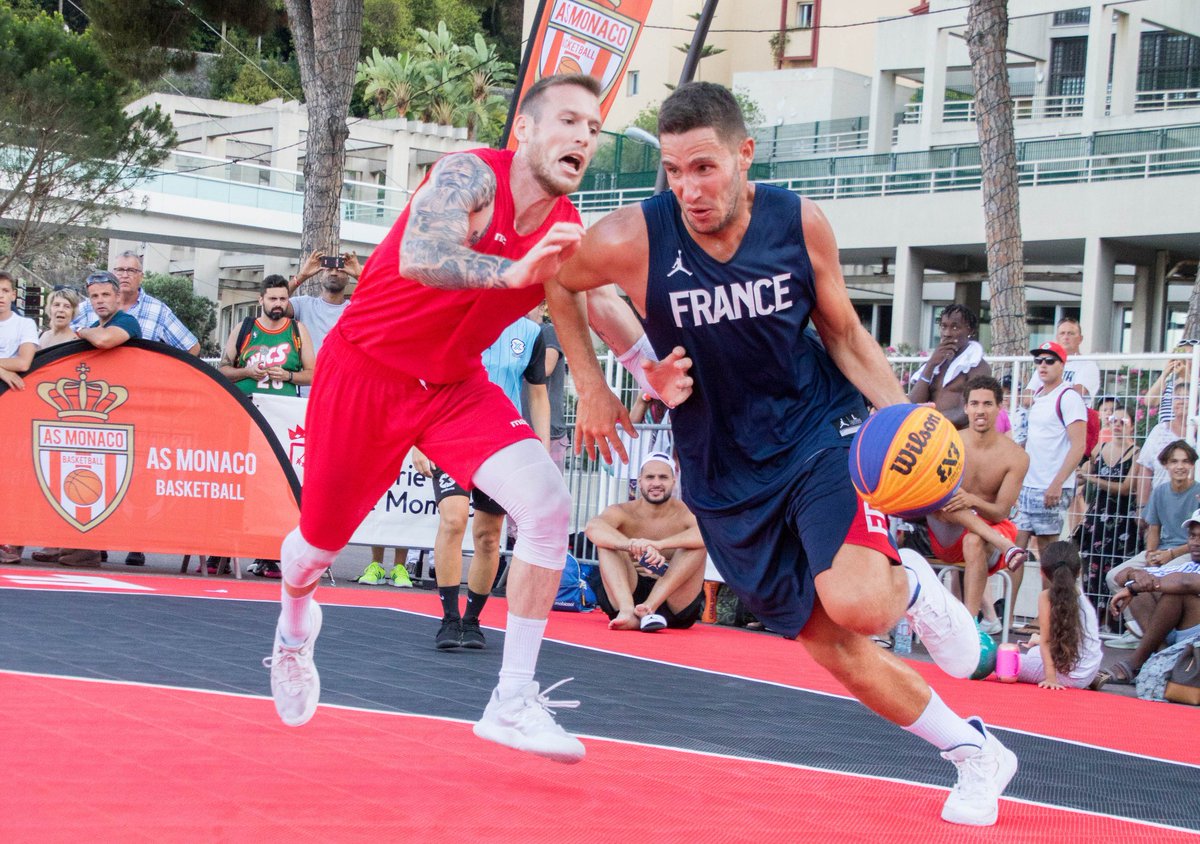 Autre référence <a href="/LNBofficiel/">Ligue Nationale de Basket</a> débutant son engagement <a href="/3x3Ffbb/">3x3 FFBB</a> avec une grande 👄  mais beaucoup d'humilité, de professionnalisme lors du tournoi <a href="/FIBA3x3/">3x3 Basketball | FIBA3x3</a>  de la <a href="/MairieMonaco/">Mairie de Monaco</a> organisé par <a href="/asmonacobasket/">A.S.Monaco Basket</a>  et <a href="/Riviera3x3/">French Riviera 3x3</a> ! Bravo <a href="/AntEito/">Ant1</a> , pour une fois que tu perds à Monaco 😉.