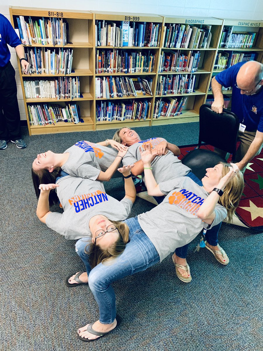 elementarywithB's tweet image. It’s a great day to be a Jaguar, always. 💙🧡💙 #teamworkmakesthedreamwork #wehavemorefun 
@NatcherElem @Mrs_HallsClass @NatcherGAT @Mrs_Bryant00