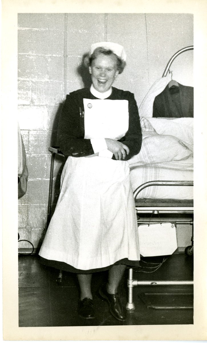 RCNLibraries's tweet image. Here's the 1st photo for our #captioncompetition! What do you think this nurse is having a jolly chuckle about?🤔🤭

Reply with your entries for your chance to win a rubber duck! Full terms and conditions here: bit.ly/2KqhgMg

#RCNarchives @theRCN #rcncaptioncompetition