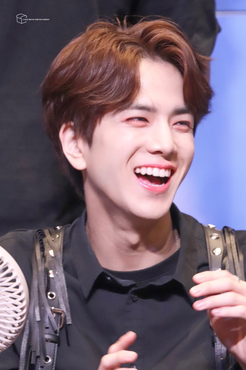 😁