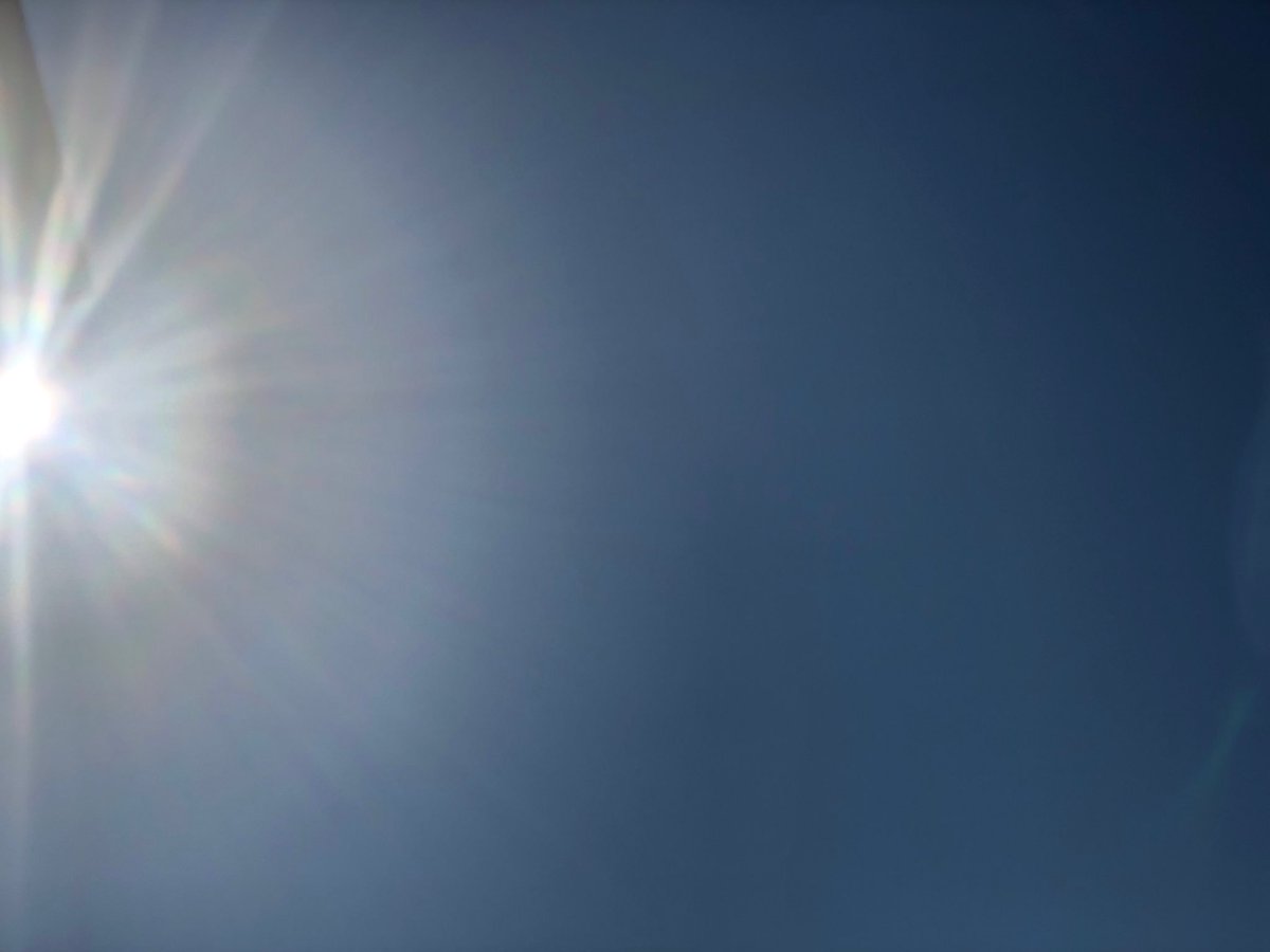 QueenMalarcher's tweet image. I sent you a piece of “my” sun!  Wherever you are, you have the other piece with you!🌞

Have an #AwesomeWeek!

⁦@EntropyDeep⁩ ⁦@1CaressiveSoul⁩ ⁦@Target757⁩ ⁦@MohAhmed02⁩ ⁦@raafat_saleh⁩ ⁦@Mr_MUSBEY⁩ ⁦@matchball7⁩ ⁦@DagNabbitTammy⁩