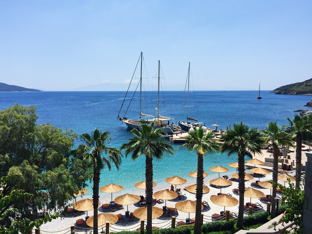 ContactYachts's tweet photo. A day trip on board a small yacht near Bodrum's most beautiful bays? Embark at 10 am, sail to the Aquarium Bay, then lunch at local fish restaurant. Then - Karaada to swim, sunbathe, snorkel and relax. 
info@contactyachts.com

#daytrip #bodrum #yacht https://t.co/25DfwvjLQ5