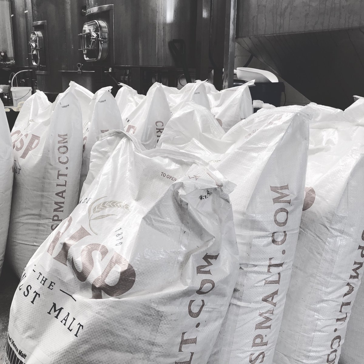 All prepared for tomorrow’s brew day. 💪 
______________________________
#craftbeer #craftbrewery #oxbrew