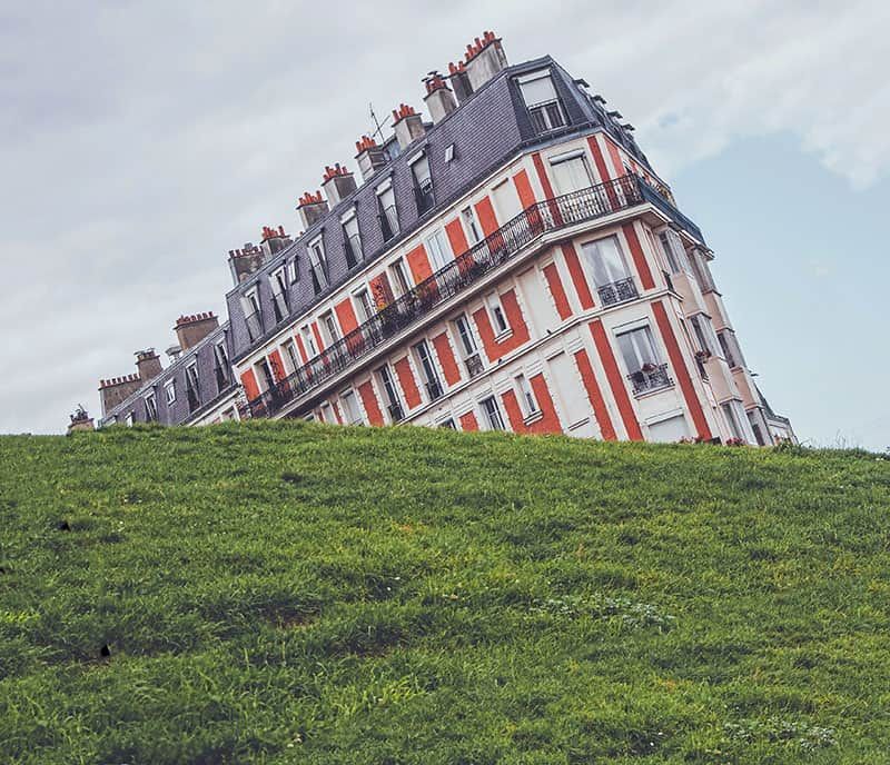 InterRailingPac's tweet photo. The stunning Montmarte streets and sinking house are 2 of the most instagrammable spots in Paris! #VisitParis and see them for yourself! 

#interrailingpackages #interraildestinationinspo https://t.co/3Vpocl2Vfq