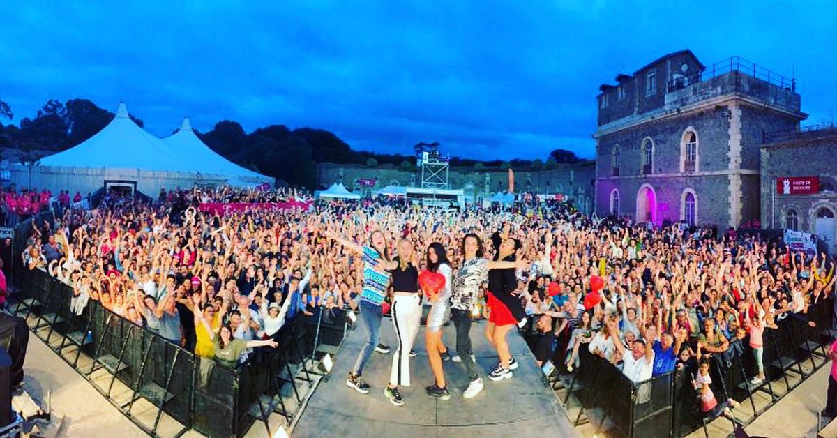 JeniferOfficiel's tweet image. C’était juste extraaaaordinairement bon !!! Merci à tous ❤🥳🤘🏼💋