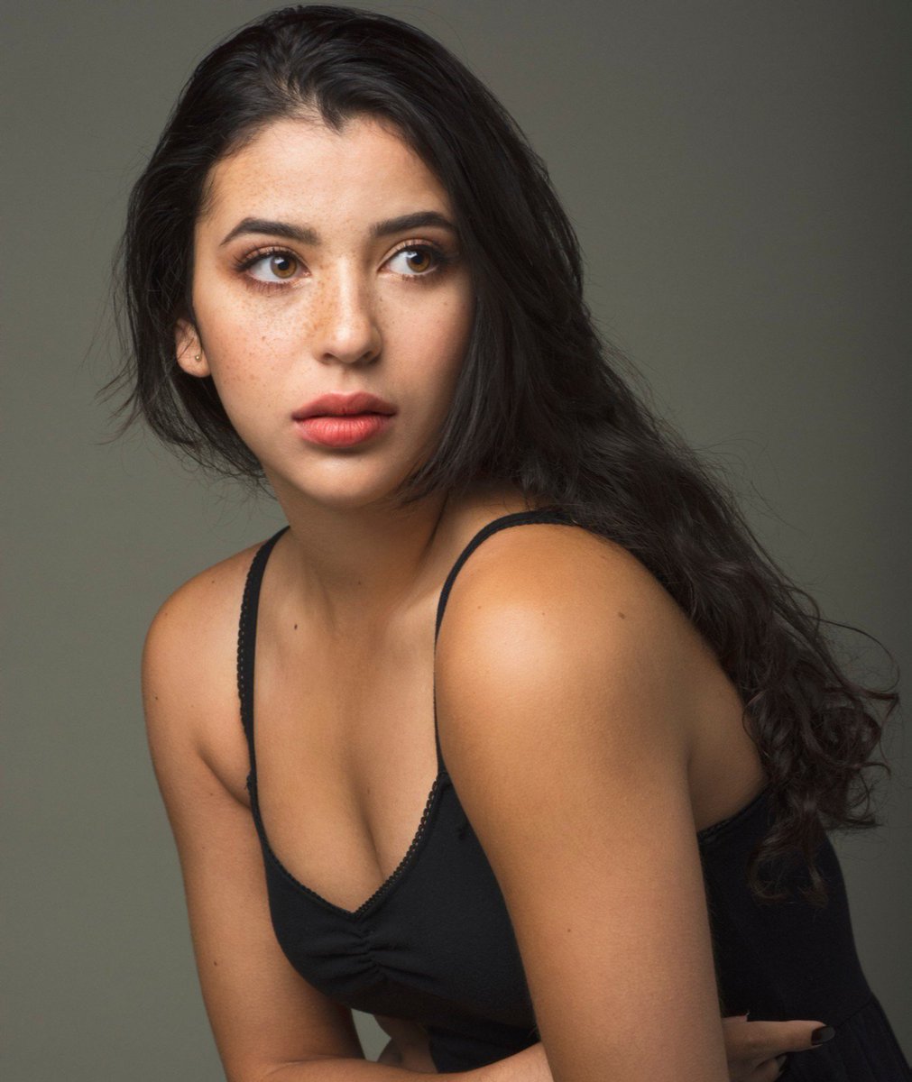 PMGIRLS's tweet photo. How to become a hot shot? HEADSHOTS! Packing your portfolio with professional images is just as important as gaining experience and training. 
.
.
.
#prestigiousmodels #commercial #booking #commercialmodels #headshot #newyorkmodels #lamodels #professional #photos #modeling https://t.co/NRGxSbGlnn