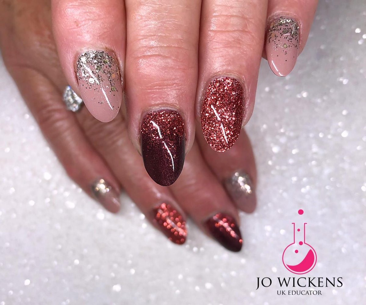 JojoWickens's tweet photo. ππ INDIAN SUMMER ππ
BRAND NEW collection from LE, COSY UP TO FALL π§‘ AVAILABLE NOW IN THE UK FROM @servethepro π€© @lightelegancehq
@scratchmagazine @pro_beauty01 #lightelegance #cosyuptofall #servethepro #showscratch #nails #scratchstars19 #autumnnails #nailart #nailtech https://t.co/QNIlrdzaSm