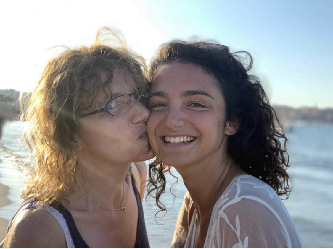 PaulineBression's tweet photo. Pauline et sa maman aujourd’hui❤️ https://t.co/Pfj1vyuw8G
