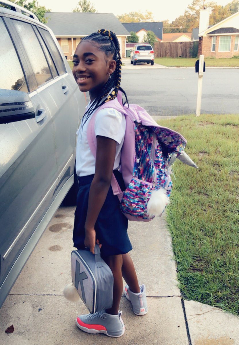 🦄First day back to school ! My 5th grader 🦄