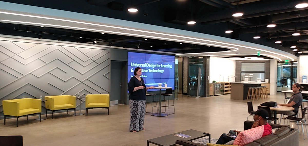 The_app_guide's tweet image. I am watching @min_d_j giving a presentation at #XRInLearning