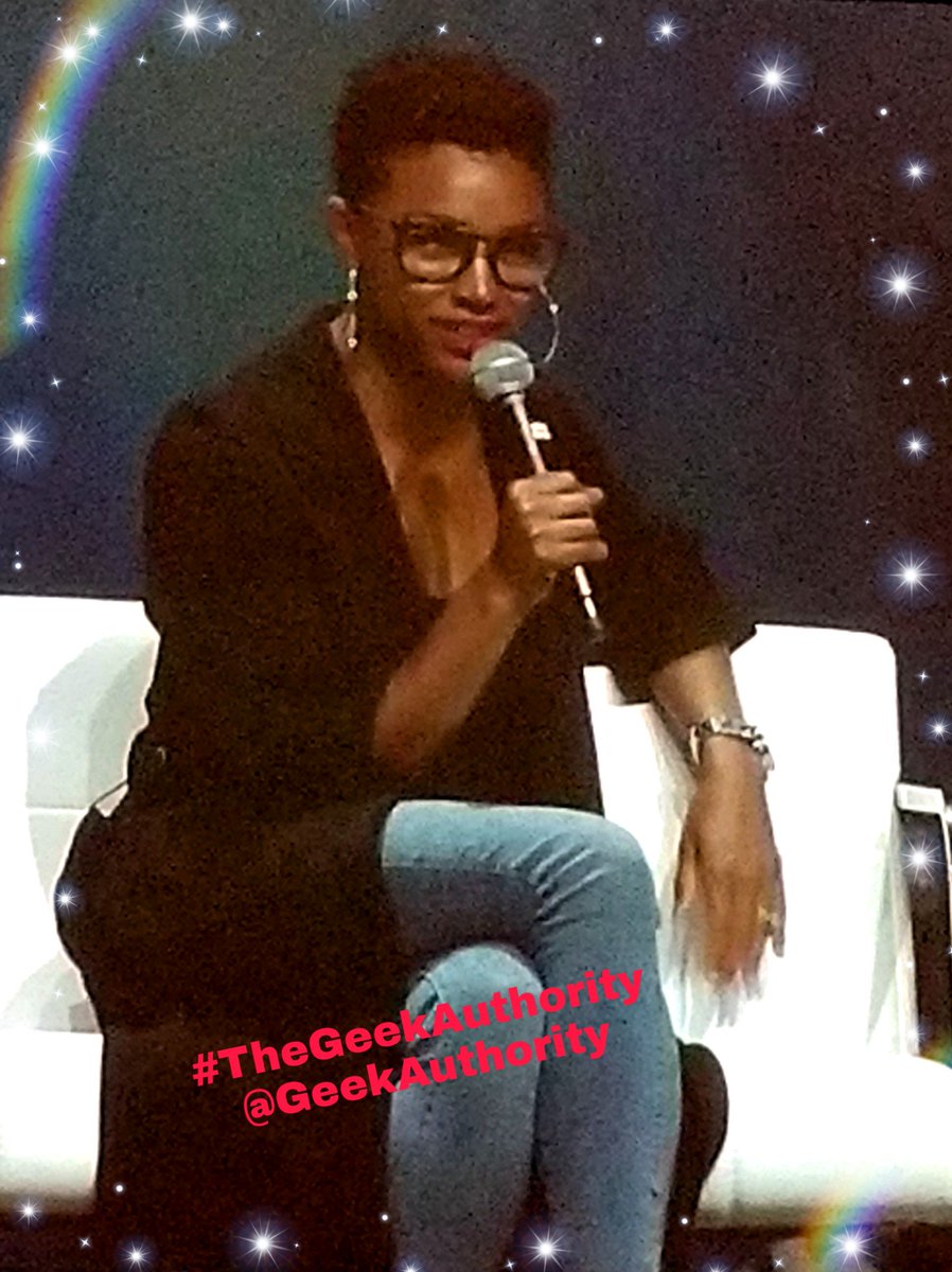 Star Trek's Discovery star Sonequa Martin-Green takes the stage as the final STLV2019 guest for the weekend.  What an amazing woman an positive spirit! #TheGeekAuthority @GeekAuthority #StarTrek #stlv2019 #creationconventions #stlv #StarTrekDiscovery