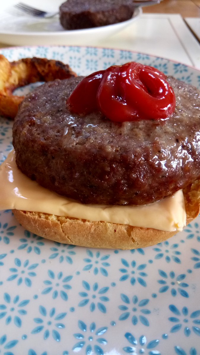 BolandSusan's tweet photo. #Ad Love these delicious Irresistible Hereford Beef Burgers from @mycoopfood , they taste great and are gluten-free as well. Their Creamy Coleslaw went really well with it. #triedandtasted #glutenfree https://t.co/gsxyoHjIhD