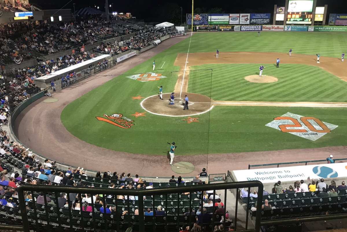Coachjdavies's tweet photo. So thankful to have the opportunity to be a part of the LI Ducks 20yr celebration with @RayDigmi and Dan Lyons.  My boys never got see me play there but at least they had the opportunity to see what it was all about. https://t.co/pPTw48nVLj