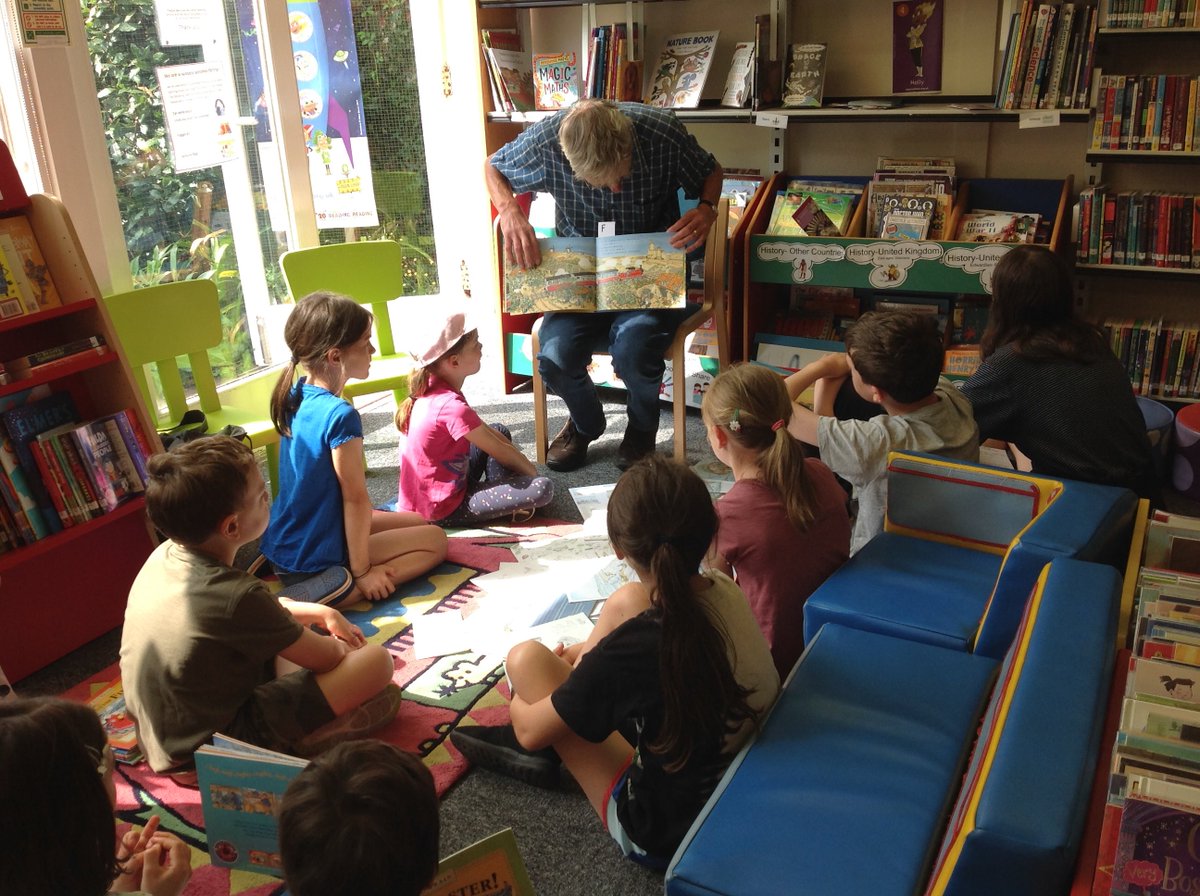 SomersetLib's tweet photo. #MineheadLibrary welcomed author and illustrator Ben Blathwayt who entertained us by showing us how to illustrate books. 🖌️📖🎨 #SummerReadingChallenge #SomersetReads @readingagency https://t.co/8EEwGpfLWF