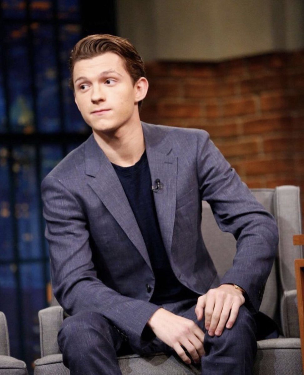 FeliciaBlackCat's tweet image. Like she’d forget about his #MCM... come on now...