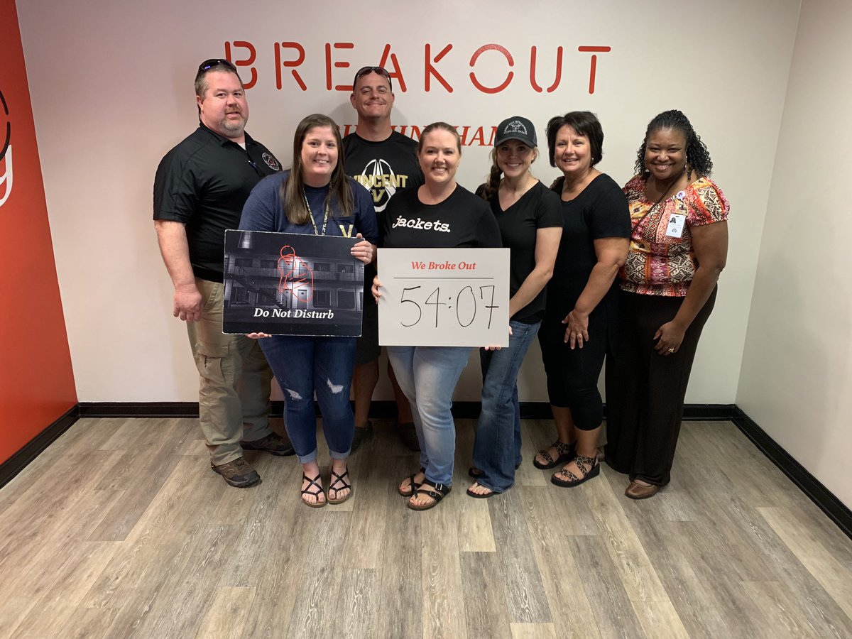 MrsBJohnsonVMHS's tweet photo. We broke out of the “Do not disturb room”. The kidnapper couldn’t stop us!  #jacketracket #vincentstrong @mary_marbut @AshleyBoth1 @LandonManning22 @CoachW74 @EnglishDivaVMHS @RMack_SCPAS @VMHS_Jackets @Shelbyedk12alus https://t.co/0Pi2ZJGSX1