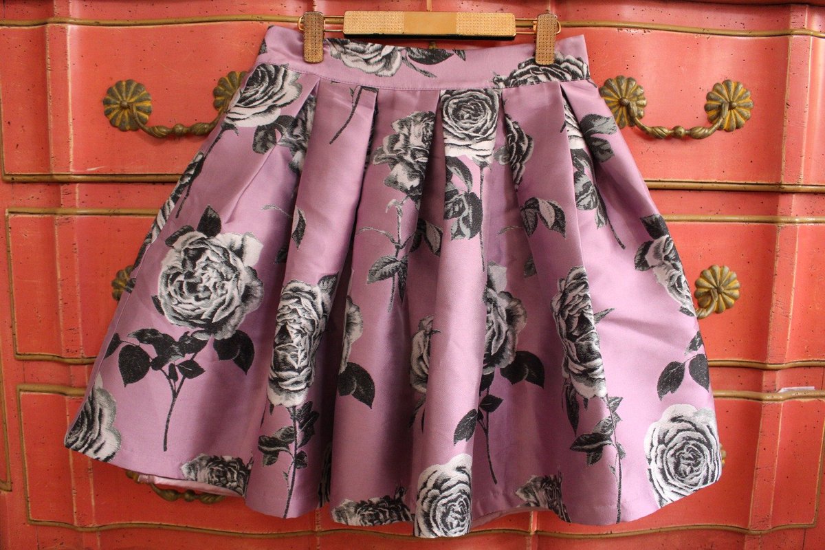 Pink Rose skirt
tinyurl.com/y2rj95m5
