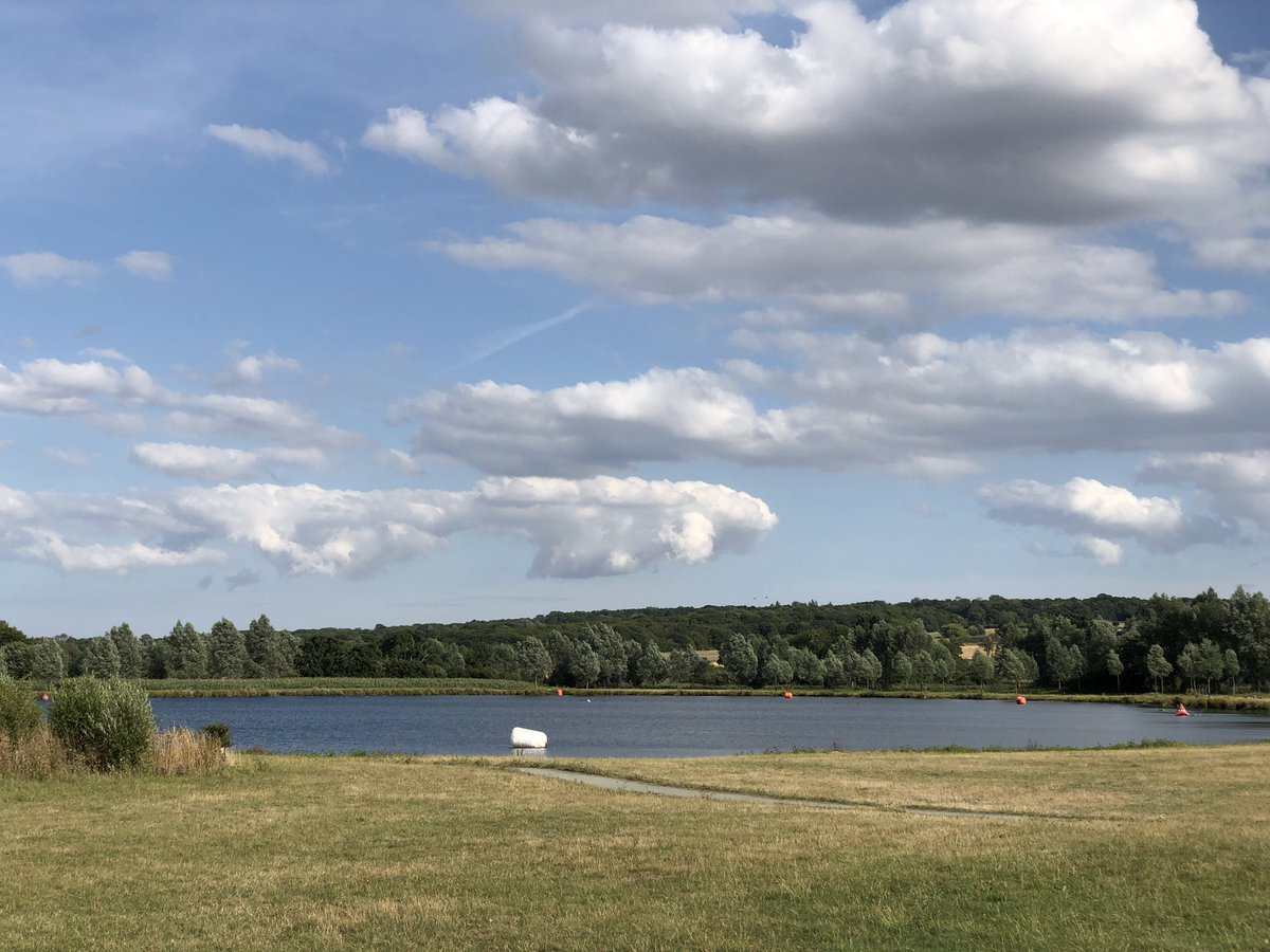 Chappers2013's tweet photo. Surrounded by water today 😎 Meetings in Chelmsford, now #TeamBaloo are swimming training at #TriFarm while me n #littlelegs go for a walk along the canal 😁 https://t.co/PHMh1KCVMX