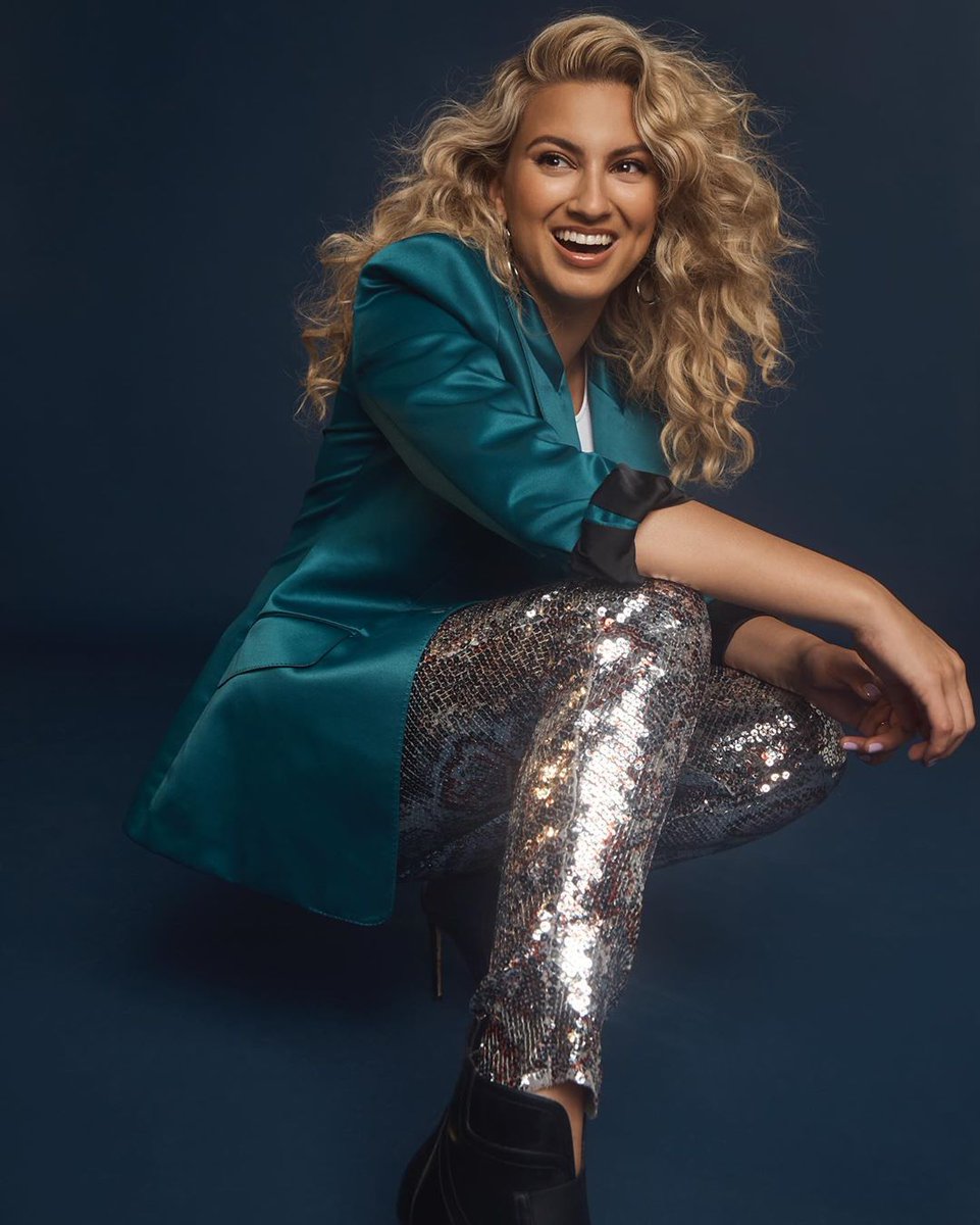 #InspiredByTrueEvents
1.☕️
2.📹
3.💐
4.🗣
5.✌🏼
6.📹
7.🧸
8.🥀
9.📹
10.💔
11.🎬
12.💸
13.🙏🏼
14.📹
15.🇯🇲
16.🌅