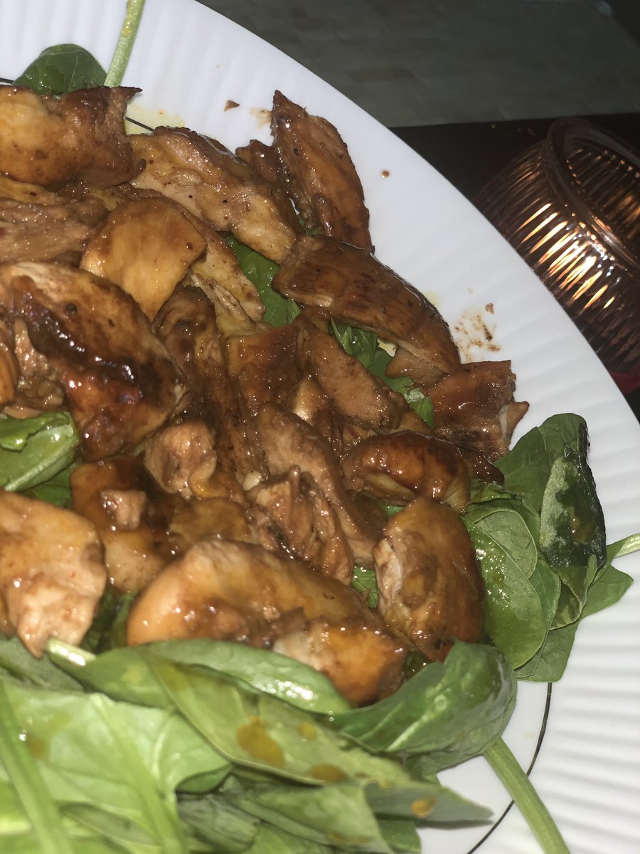 kingthagman's tweet photo. Eating a salad for the first time in my life. After 26 years of MUTHAFUCKIN LIVING! π€¦πΎββοΈ #imnervous #imightthrowup #carnivorediet https://t.co/uX91LshWzr