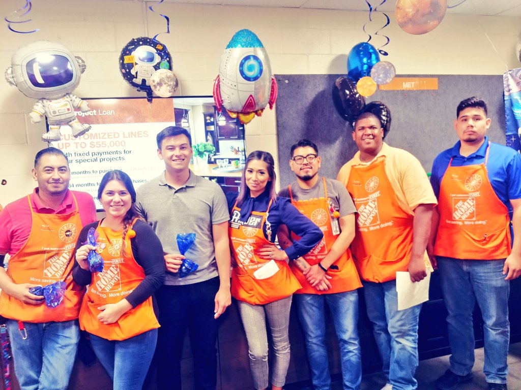 Ambermedina6684's tweet image. 💥Day 1 of SAW💥 Launch Into Services! ✨✨ @jesse_moran10 @DavidHoyTHD @lupeadiaz @juanitaajackson @WalkerHD6610 @NIKKIESGUERRA4 @PaulKellyTHD @HDDC_DM @OrmondLsormond @kim_ramirez29 #PACCentralSAW