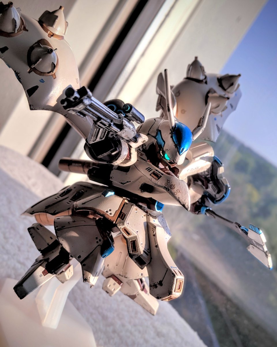 MSkyerzz's tweet photo. It is finally complete, and just in time for #Charmonth! Here is a little before anf after of my Custom #SDCS #nightingale more shots on my IG. #gunpla #gundam #modelkits #hobby #bandai #anime #plamo #scalemodel #custombuild #completedbuild #mecha #instagundams #toyphotography https://t.co/IgPQ5obbpJ
