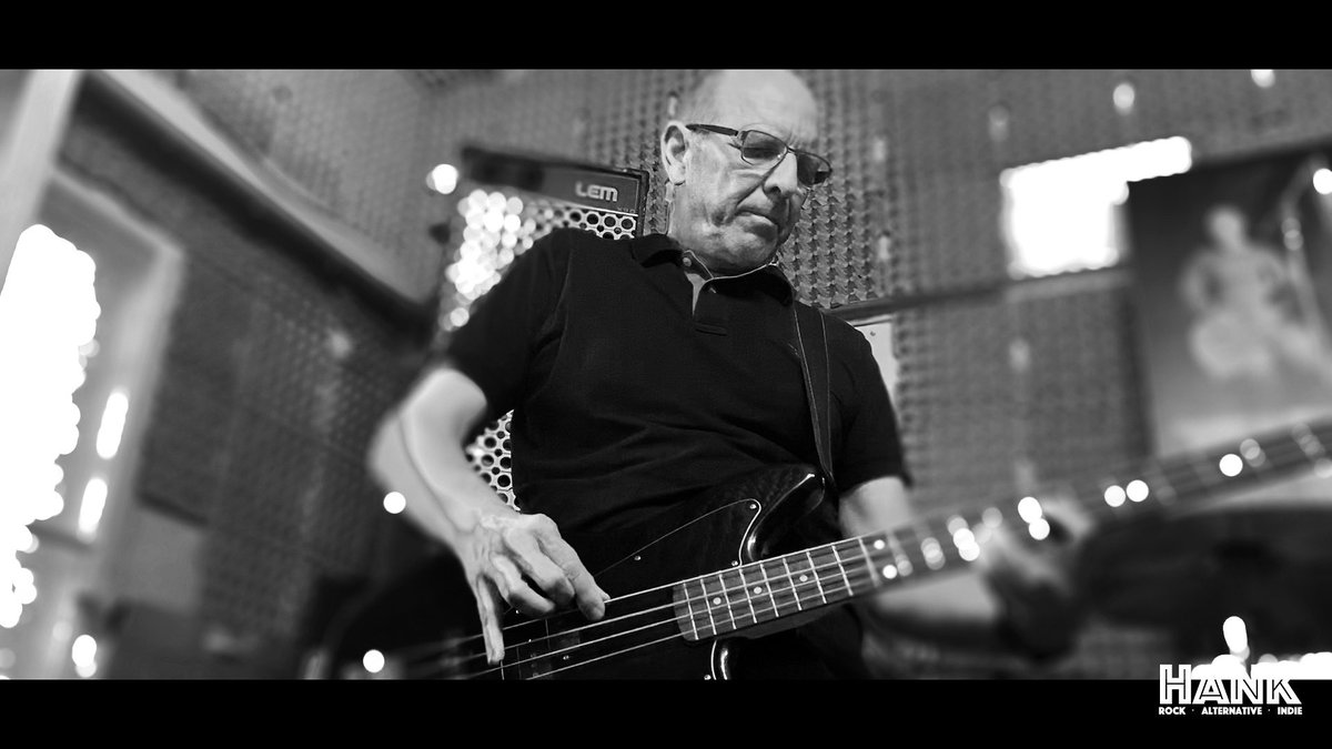 hank_vienna's tweet photo. On the set: Filming for our next music-video „Der Kandidat“ by HANK 🎬
Photo: Otto Auer on bass! 🎸
Be sure to follow https://t.co/wfMOcLEQty for more... 🙏
(c) Chris A. May, d3-design, HANK @CosmicAir77 @d3designAT @hank_vienna #chrisamay #d3sign #hankvienna
#bassplayer https://t.co/8nirlWJ8Up