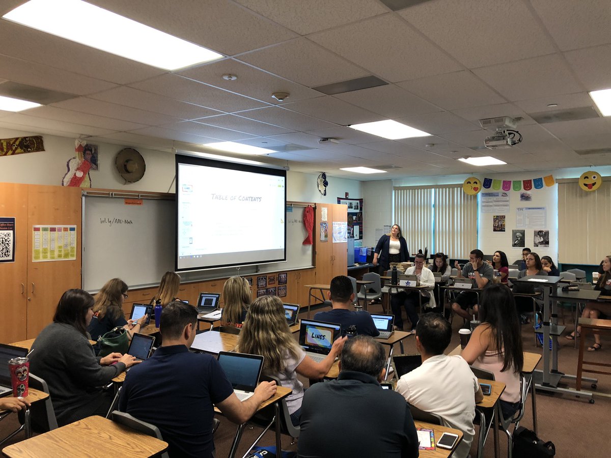 JoeFuertsch's tweet image. Plenty of app smashing going on in @MsConradEDU session this morning! #CNUSDInnovate #TechGrit